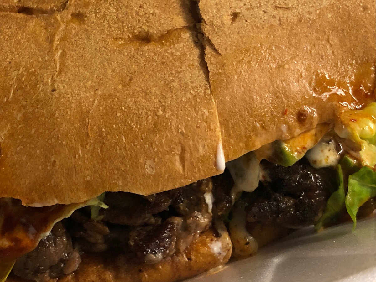 Cemita milanesa, up close